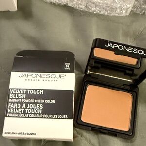 Japonesque-Velvet Touch Blush - Soft Peach